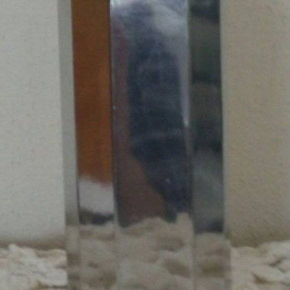 Yardley London Invisible Talc 4 oz Tin Container with Brass Top Vintage - Picture 2 of 7